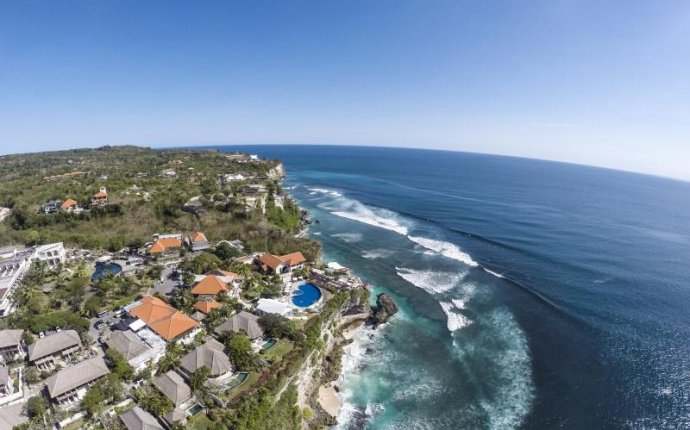 Blue Point Bay Villas & Spa Hotel | The Bali Bible