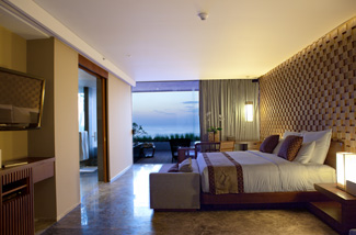 Ocean Front Suite